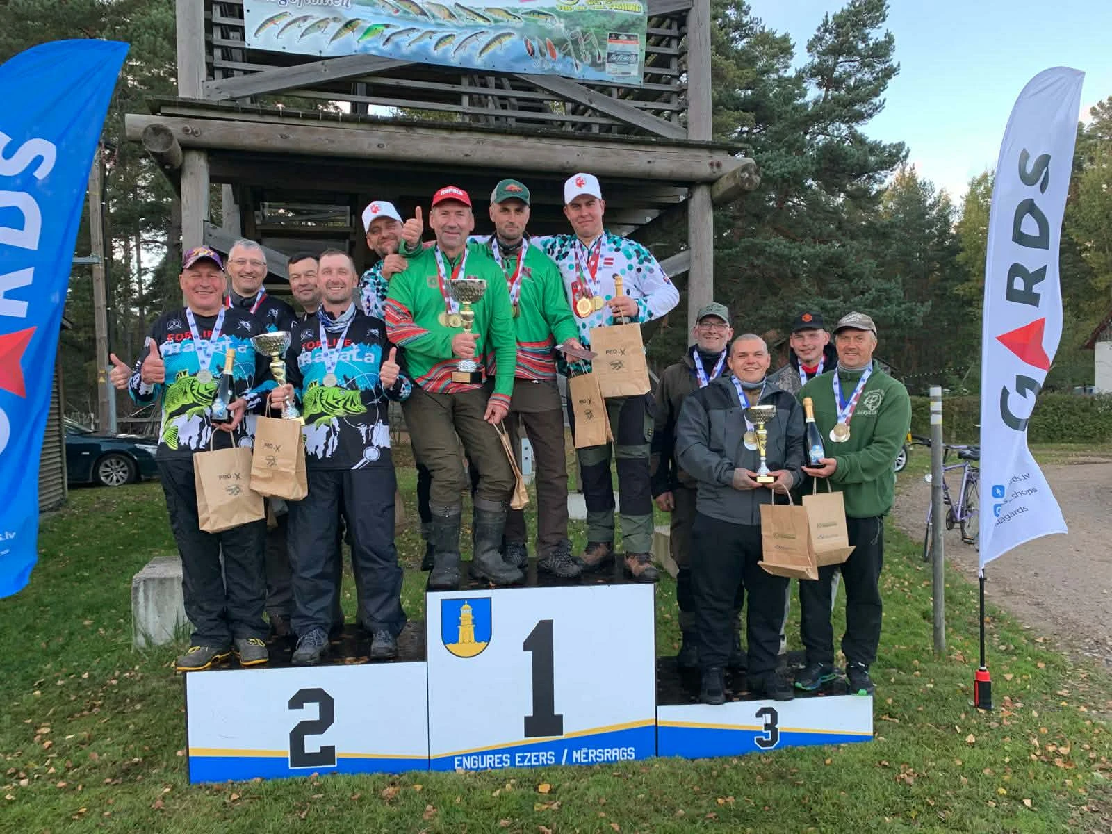 Latvijas Republikas čempionātā spiningošanas divcīņā noskaidroti uzvarētāji!